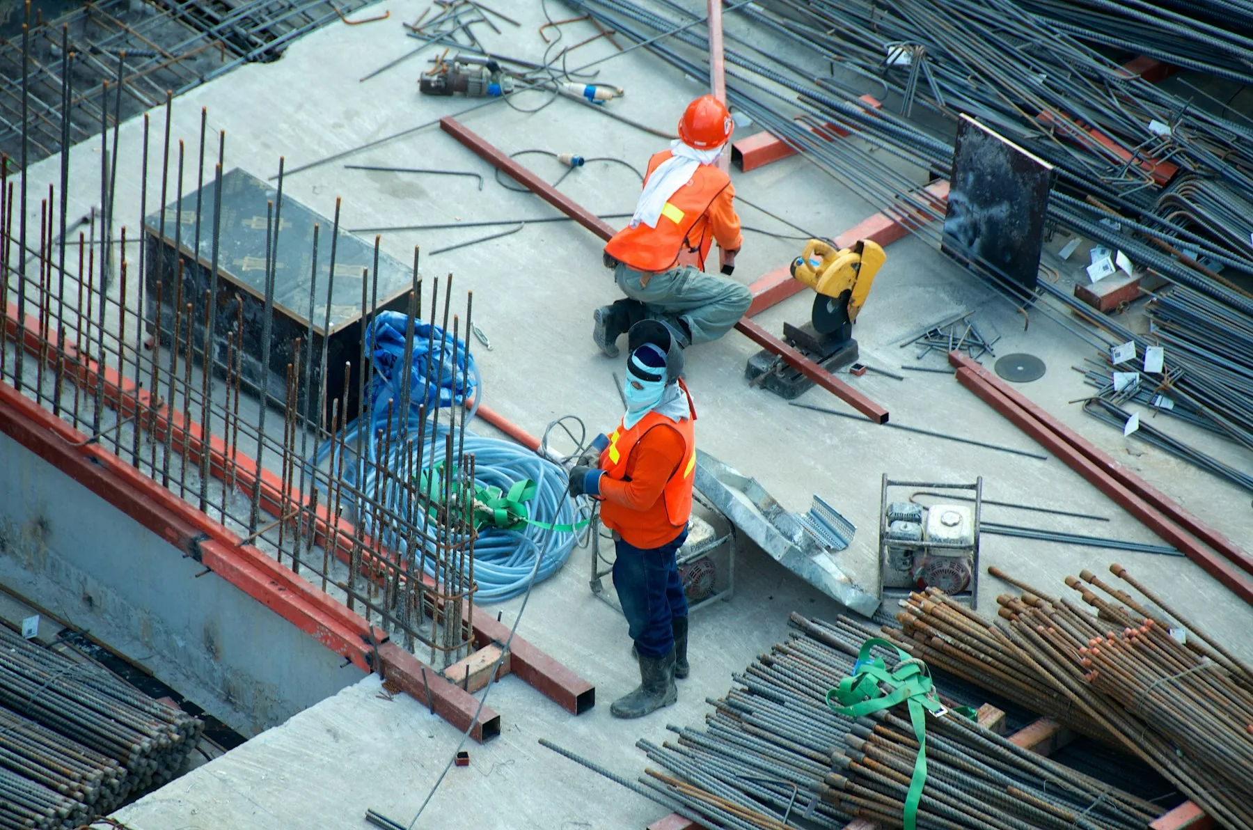 Chantier : port des EPI et sécurité au travail